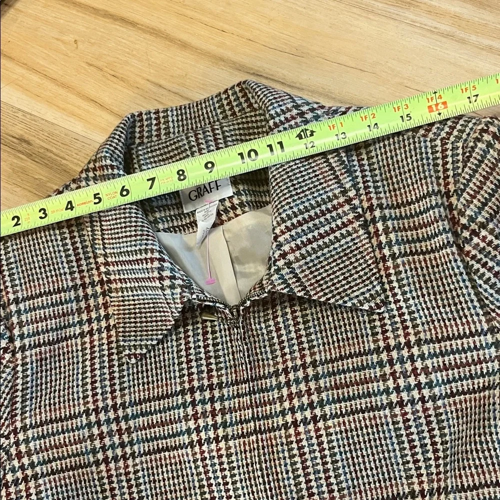 Gray 100% wool Checkered Blazer by Graff